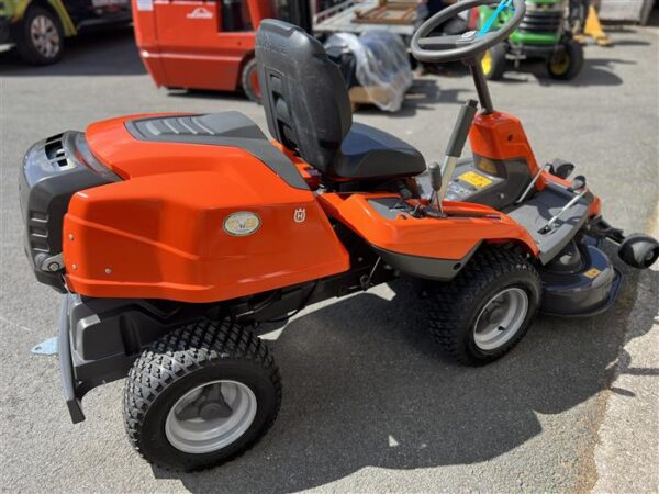Used Husqvarna R216 Outfront Mulch Mower with Combi 94cm Deck - Image 3