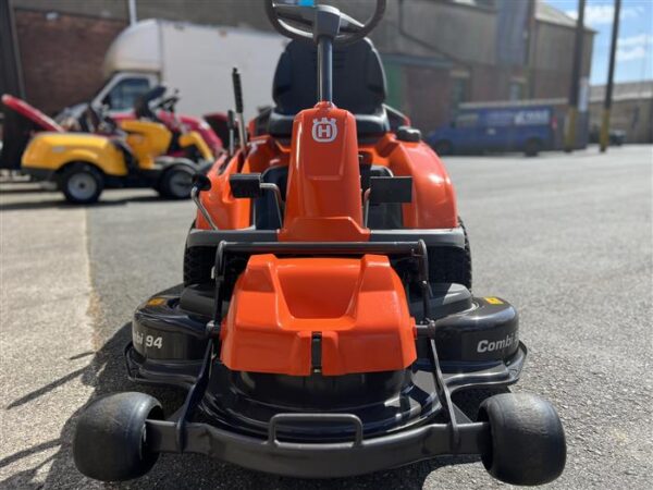 Used Husqvarna R216 Outfront Mulch Mower with Combi 94cm Deck - Image 5