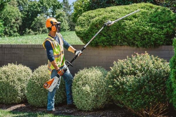 Stihl HLA 135 Cordless Hedgetrimmer - Image 2