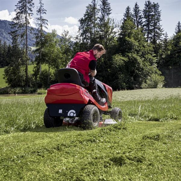 AL-KO Comfort T18-111 HDS-A V2 Side Discharge Ride on Mower - Image 6