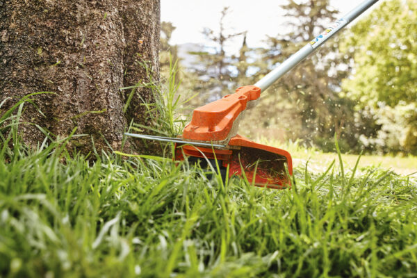Stihl FSA 60 R Grass Trimmer AutoCut C6-2 SET (AK20 & AL101) - Image 2