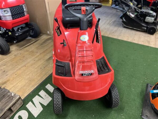 Used Honda HF1211S 28" Rider - Image 2