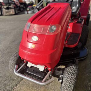 Countax C25-4WD well cared for example c/w 44″ combi deck, 300L PGC & scarifier